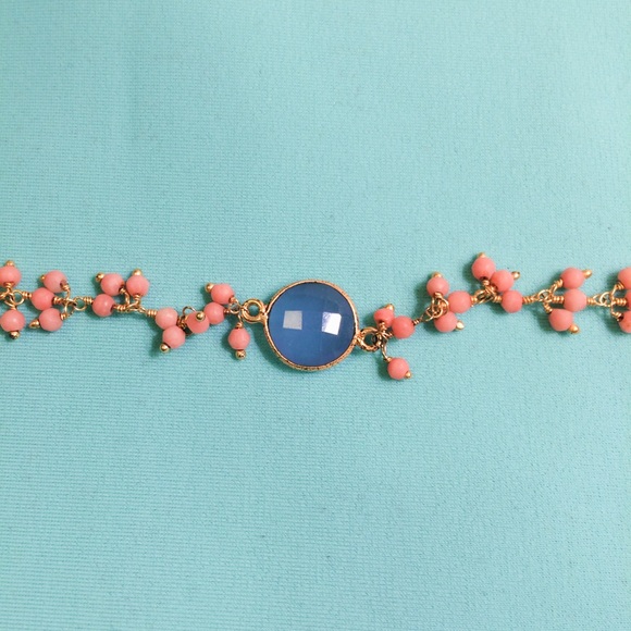 HP🎉 Blue and coral colored bracelet - Picture 1 of 3