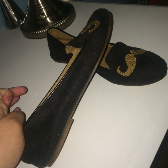 Gold and black mustache flats - Picture 2 of 2