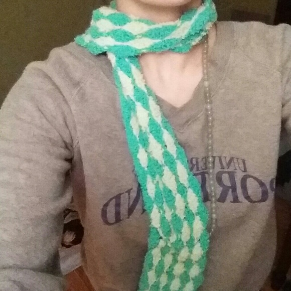 Checkered Knitted Scarf