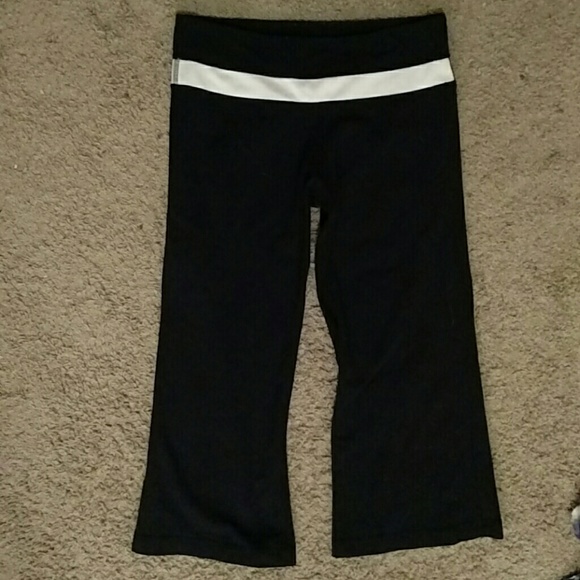 Lululemon yoga pants