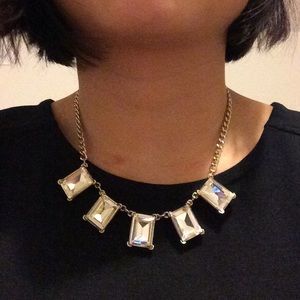 Express big stone necklace