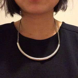 Express silver big U necklace