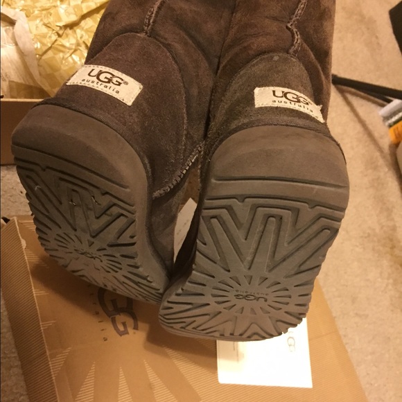 UGGs - Picture 3 of 4