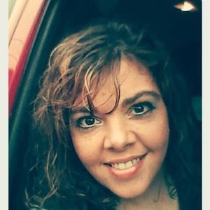 Meet your Posher, Stacy