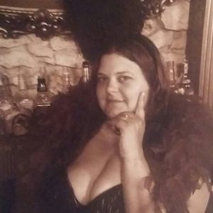 Meet your Posher, Lana