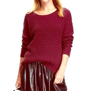 Wine red popcorn stitch sweater XS