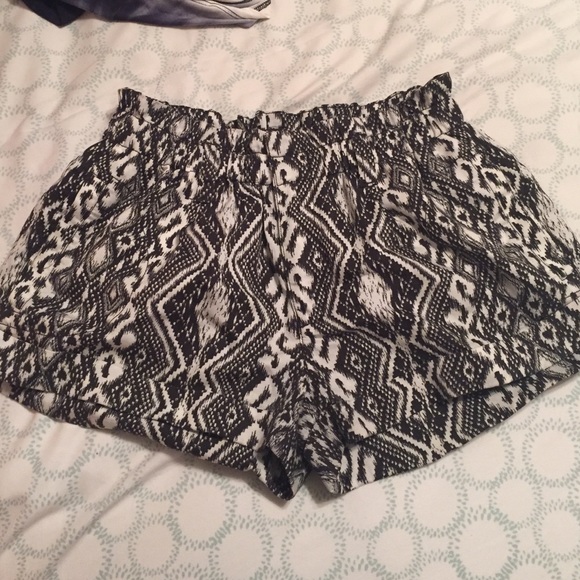 American Eagle Aztec shorts