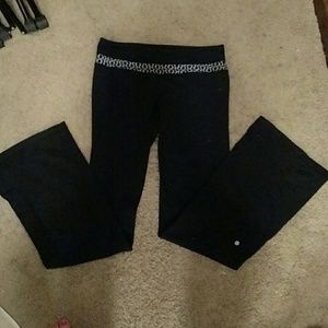 Lululemon yoga pants