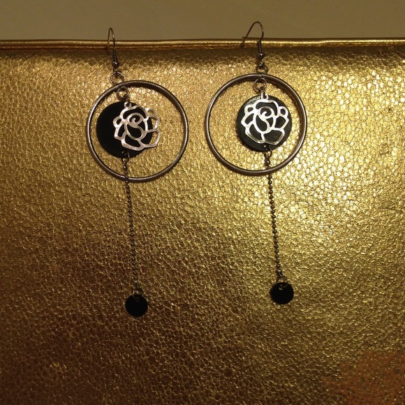 Jewelry - Earrings