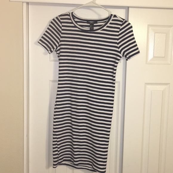 Dress-knee length navy/white