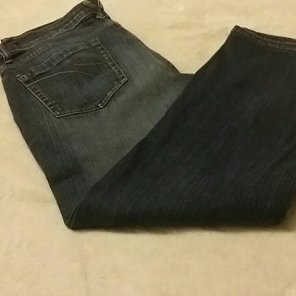 DKNY Jeans