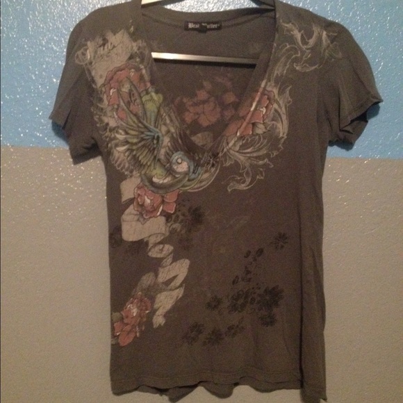 Bird and roses graphic tee!