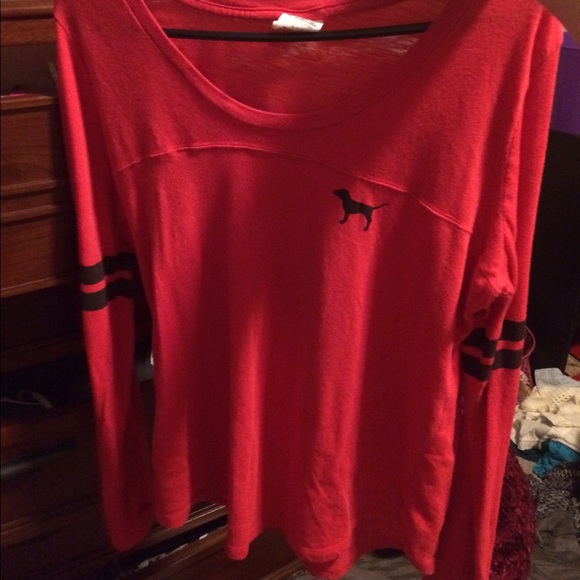 red vs pink crew. ON HOLD DINT BUY