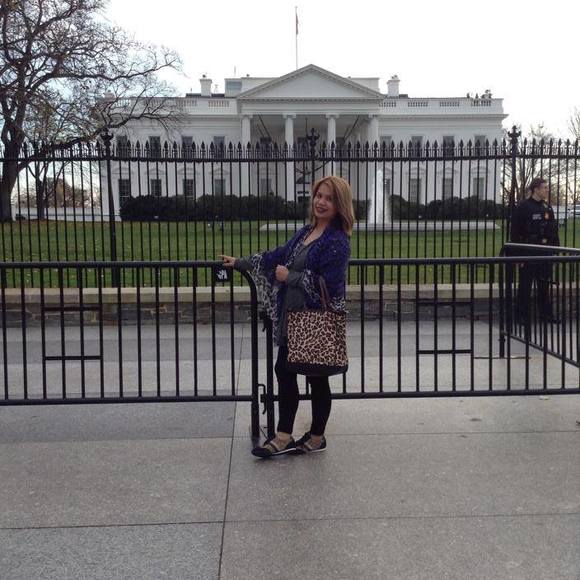 Meet your Posher, Anavie