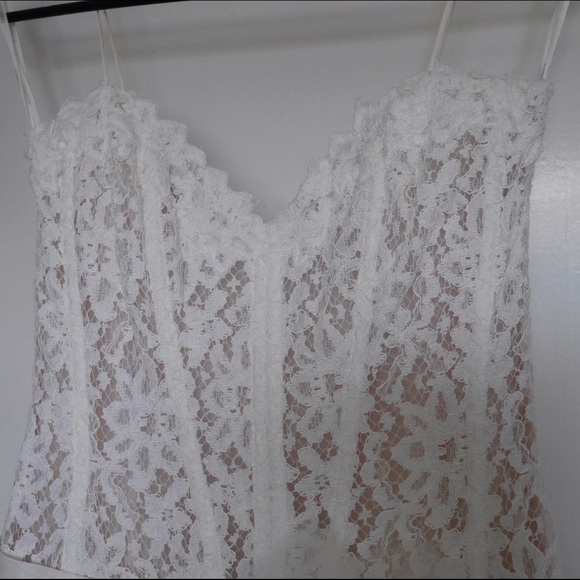 Additional photos for the wedding dress