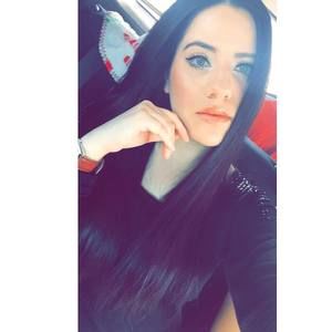 Meet your Posher, Danielle