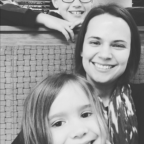 Meet your Posher, Ashley - Picture 1 of 1