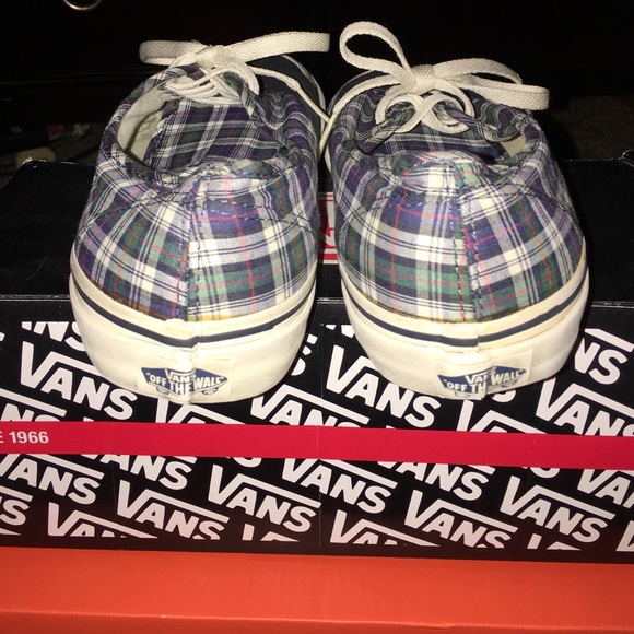 Vans - Picture 3 of 4