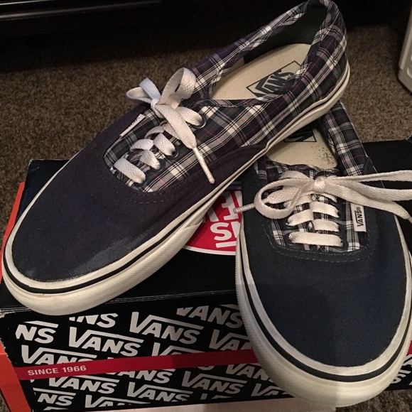 Vans - Picture 4 of 4