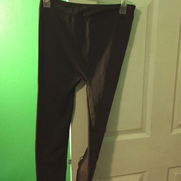 Brown leggings