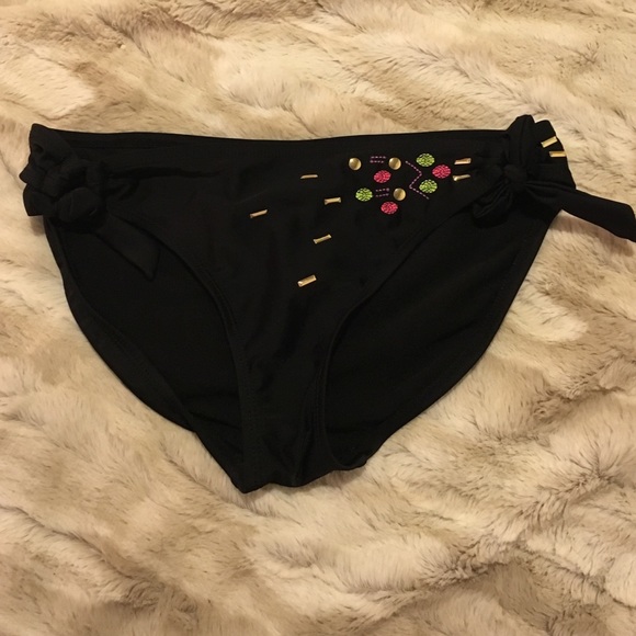 Swimsuit bottoms