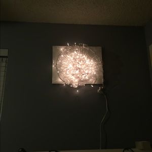 Diy cup light on white canvas