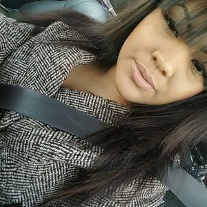 Meet your Posher, Vanessa