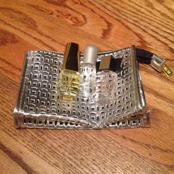 Estée Lauder bag and fragrances