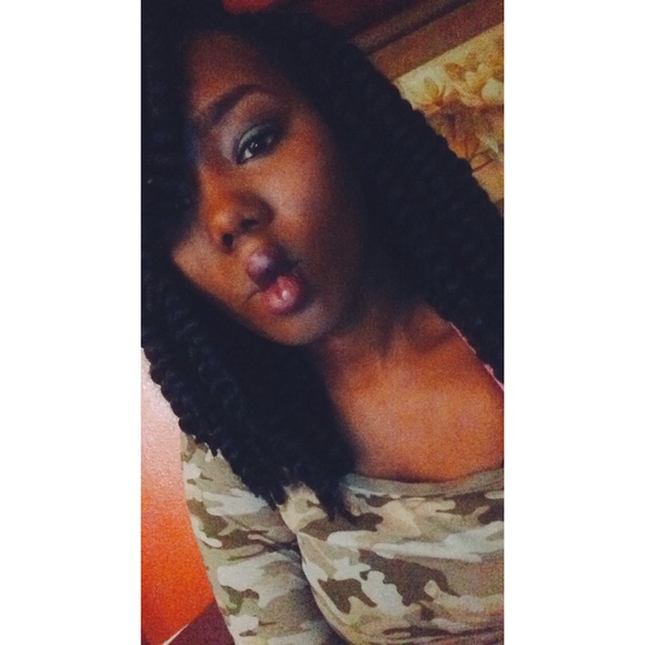 Meet your Posher, Meyah - Picture 4 of 4