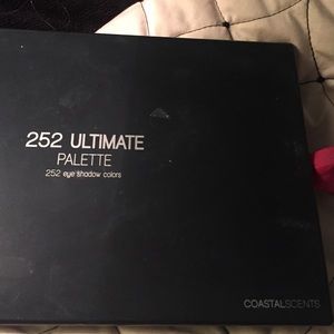 Eyeshadow coastal scents palette