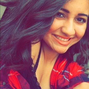 Meet your Posher, Vannessa