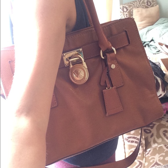 SOLD 🎉 Authentic Michael Kors Hamilton Bag