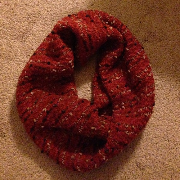 Anthropologie circle scarf