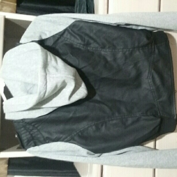 Cute Jacket - Picture 2 of 2