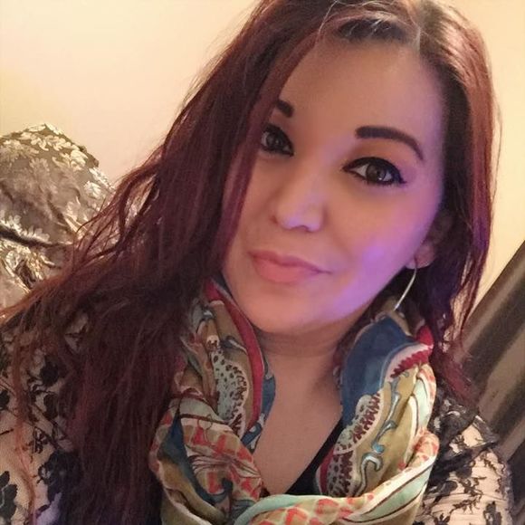 Meet your Posher, Connie - Picture 1 of 1