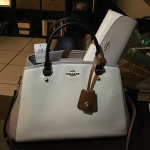 Authentic coach purse & wallet