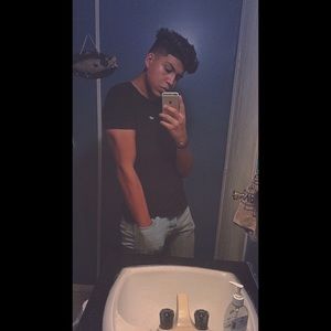 Meet your Posher, Juan