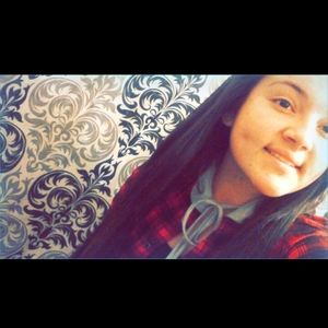 Meet your Posher, Vanessa