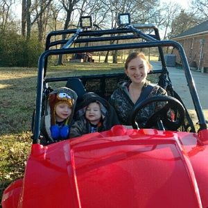 Meet your Posher, Julia