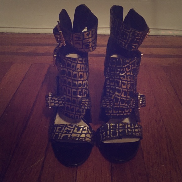 Sam Edelman gold and black sandals