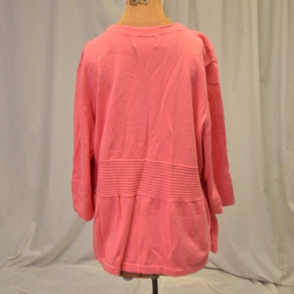 Peach sweater - Picture 2 of 3