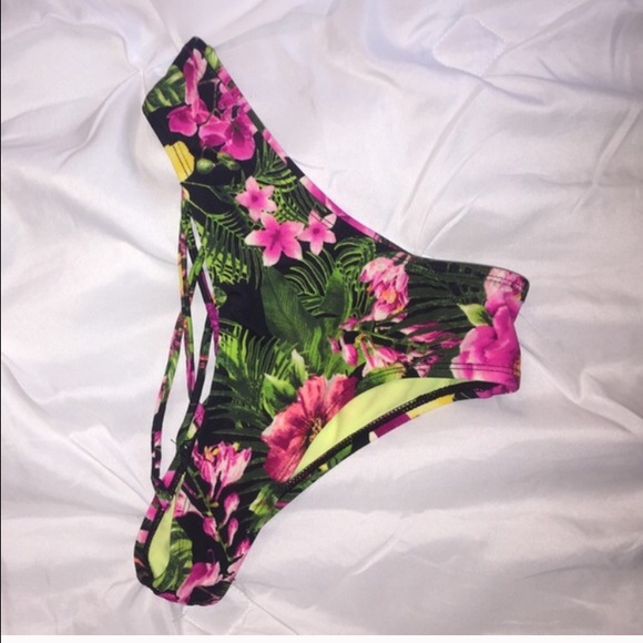 **ISO** these forever 21 bikini bottoms