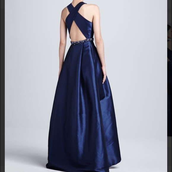 💫SOLD💫 Monique Lhuillier Gown - Picture 2 of 3