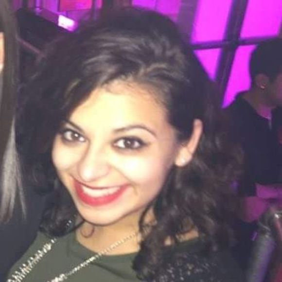 Meet your Posher, Becca