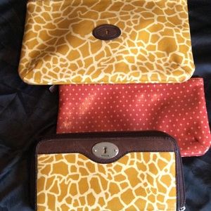 WALLET WITH 2 XTRA POUCHES