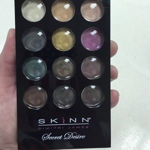 Skinn Secret Desire Eyeshadow Palette