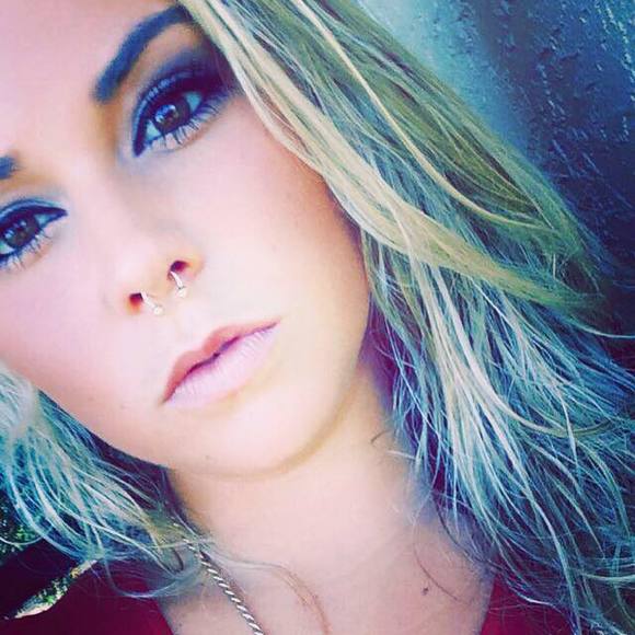 Meet your Posher, Kayla
