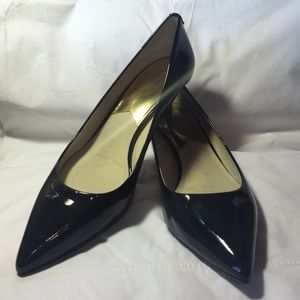 Michael Kors Kitten Pumps