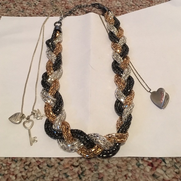 Necklace bundle x3