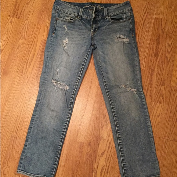 American eagle distressed artist crop size 4 Reg